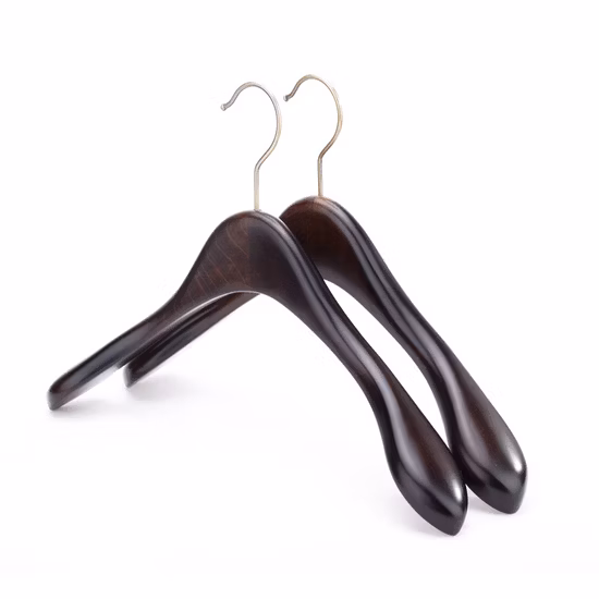  Cintres en bois haut de gamme en bois de qualité avec de larges épaules pour l'affichage des manteaux/costumes ;  Bon pour les vêtements de luxe, les magasins de vêtements de luxe de qualité supérieure